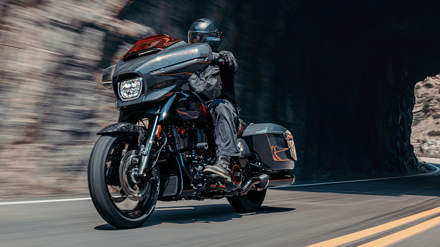 CVO Street Glide ST